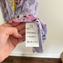 Load image into Gallery viewer, Anthropologie Hermia Floral Print Sleeveless Blouson Midi Dress Purple 6P
