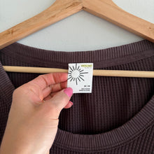 Load image into Gallery viewer, Offline by Aerie Oversized Scoop Neck Waffle Knit Pullover Sweatshirt Brown M
