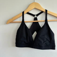Load image into Gallery viewer, Lululemon Free Spirit Sports Bra Black 4
