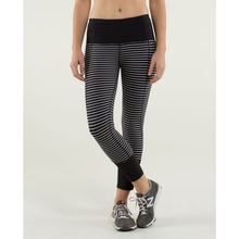 Load image into Gallery viewer, Lululemon Runday Crop First Release)Striped Running Leggings Black/White 4
