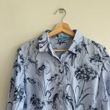 Load image into Gallery viewer, J. Mclaughlin Lois Floral Striped Button Down Shirt Blue L
