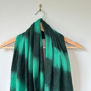 Kujten Scarf Daizy Feather Extra Large Cashmere Scarf Reef Green