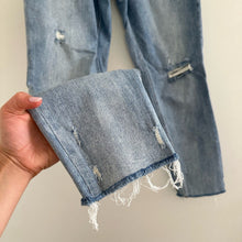 Load image into Gallery viewer, Kut From The Kloth High Rise Distressed Button Fly Jeans Blue 0
