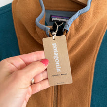 Load image into Gallery viewer, Patagonia Synchilla Fleece Anorak Pullover Unisex Sweater Bear Brown XXL NWT
