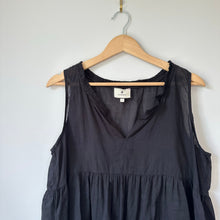 Load image into Gallery viewer, Tuckernuck Salty Paloma Cotton Split Neck Sleeveless Tiered Peplum Top Black L
