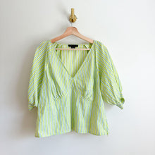Load image into Gallery viewer, Sanctuary V-Neck Striped Puff 3/4 Sleeve Poplin Blouse Green L
