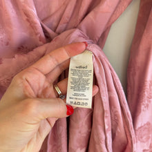 Load image into Gallery viewer, Wilfred Callie Floral Print Satin Long Sleeve Mini Wrap Dress Pink M
