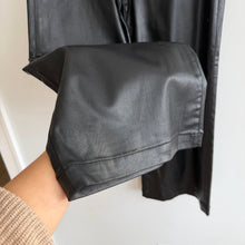 Load image into Gallery viewer, KUT From The Kloth Meg Fab Ab Wide Leg High Rise Faux Leather Pants Black 12
