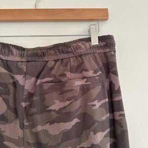 NWT Athleta Farallon Camo Pattern Mid Rise Jogger Green 10