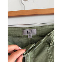 Load image into Gallery viewer, KUT From The Kloth Ashton High Rise Utility Barrel Pants Green 8
