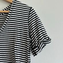 Load image into Gallery viewer, Lululemon Love Tee V-Neck Short Sleeve Top Modern Stripe Heathered Black White 6
