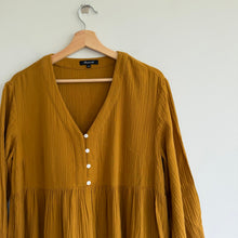 Load image into Gallery viewer, Madewell Lightspun Colette V-Neck Tiered Balloon Sleeve Dress Antique Gold 6
