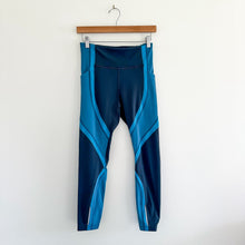 Load image into Gallery viewer, Lululemon Wild Twist 7/8 Tight in Gravity Pacific Teal Blue 6 $118
