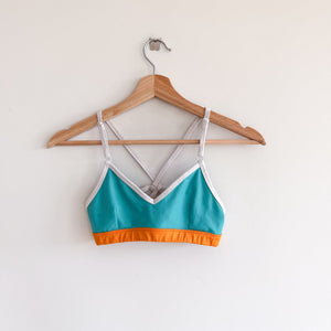 Alo Westerly Colorblock Crisscross Strap Sports Bra Turquoise Orange