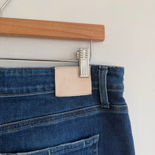 Load image into Gallery viewer, Paige Anessa Ultra High Waisted Wide Leg Ankle Jeans Medium Wash Blue 32
