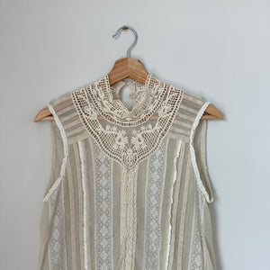 Anthropologie TINY Rosewood Sheer Lace Crochet Sleeveless Mock Neck Blouse M