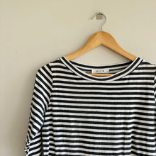 Load image into Gallery viewer, ALLUDE Striped 3/4 Sleeve T-Shirt Top Gray White M
