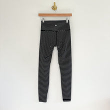 Load image into Gallery viewer, Lululemon Wunder Under High-Rise Tight *Luxtreme 28" Leggings Black/White 6
