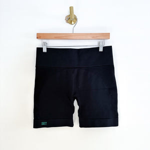 SET Sculptflex Pull On Lightweight High Rise Activewear Shorts Black XL