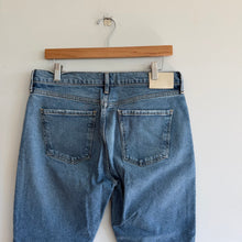 Load image into Gallery viewer, Citizens of Humanity Charlotte High Rise Denim Crop Jeans Blue 30
