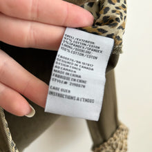 Load image into Gallery viewer, Peyton Jensen Button Front Safari Military Jacket Olive Green S
