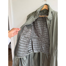 Load image into Gallery viewer, Armani Collezioni ZIp Up Long-Line 3-in-1 Utility Rain Jacket Green 46
