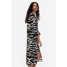 Load image into Gallery viewer, H&amp;M Knot-Detail Zebra Print V-Neck Long Sleeve Midi Dress Black/White S
