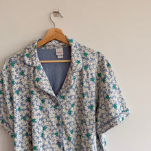 Load image into Gallery viewer, Hanna Andersson HannaSoft Floral Short Sleeve Pajama Top Blue L
