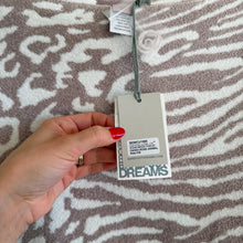 Load image into Gallery viewer, Barefoot Dreams CozyChic Ultra Lite Ocean Breeze Poncho in Faded Rose Animal OS
