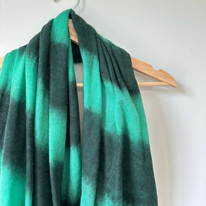 Kujten Scarf Daizy Feather Extra Large Cashmere Scarf Reef Green