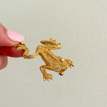 Load image into Gallery viewer, ST. JOHN Vintage Gold Tone Climbing Frog Rhinestone Eyes Brooch Pin

