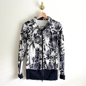Lululemon Nice Asana Yoga Zip Up Mock Neck Activewear Jacket Black White 4