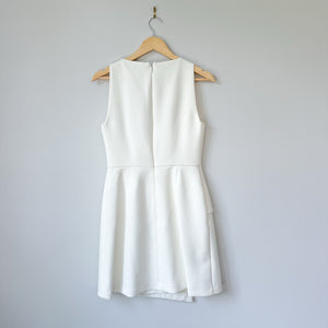 BCBGMAXAZRIA Sleeveless V-Neck Lined Fit & Flare Mini Dress White 6