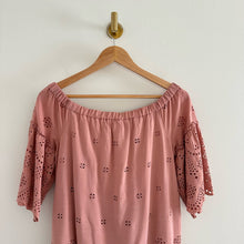 Load image into Gallery viewer, Madewell Eyelet Off The Shoulder Scalloped Hem Dress Pink 2
