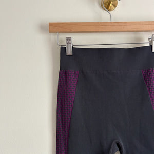 Lululemon About That Base High Rise Tight Black / Tender Violet 4
