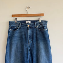 Load image into Gallery viewer, Paige Anessa 31" Denim High Rise Wide Leg Jeans Blue 30
