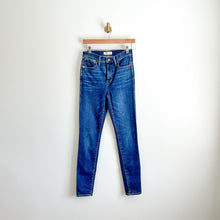 Load image into Gallery viewer, Madewell Tall 10&quot; High-Rise Skinny Jeans in Wendover Wash 26T
