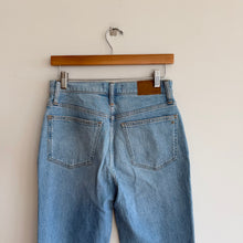 Load image into Gallery viewer, Madewell The Perfect Vintage Straight Denim High Rise Jeans Blue 26
