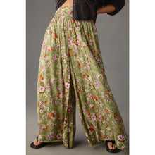 Load image into Gallery viewer, Anthropologie Floral Print High Rise Wide-Leg Pants Green 14
