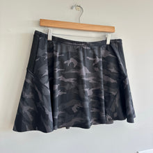 Load image into Gallery viewer, Athleta Match Point Camo Print High Rise Activewear Skort Gray L
