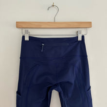 Load image into Gallery viewer, Lululemon Run Speed Tight V Leggings Blue 2
