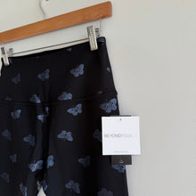 Load image into Gallery viewer, Beyond Yoga Butterfly Shine High-Waisted Midi Leggings Black Blue M NWT
