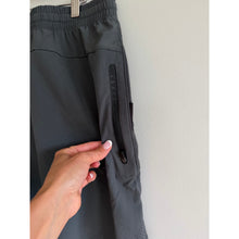 Load image into Gallery viewer, UNRL UtilityPerformance Elastic Waistband Stride Short Gray XL NWT
