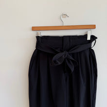 Load image into Gallery viewer, Athleta Skyline II Stretch Belted Tie Waist Wide Leg Pants Black 6
