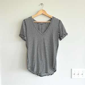 Lululemon Love Tee V-Neck Short Sleeve Top Modern Stripe Heathered Black White 6