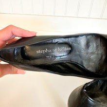 Load image into Gallery viewer, Stephane Kelian Leather Heel Pumps Black 9
