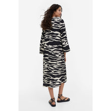 Load image into Gallery viewer, H&amp;M Knot-Detail Zebra Print V-Neck Long Sleeve Midi Dress Black/White S

