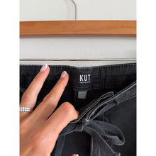 Load image into Gallery viewer, KUT From The Kloth Ashton With Tie Waist Barrel Cropped Pants Black 10
