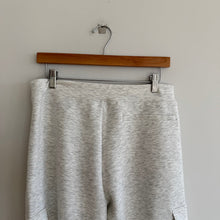Load image into Gallery viewer, 7 Diamonds Women's Rev Pull On High Rise Cargo Jogger Heather Light Grey L
