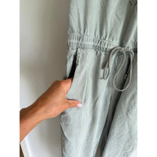 Load image into Gallery viewer, Cloth &amp; Stone Sleeveless Button Front Straight Leg Jumpsuit Green XS
